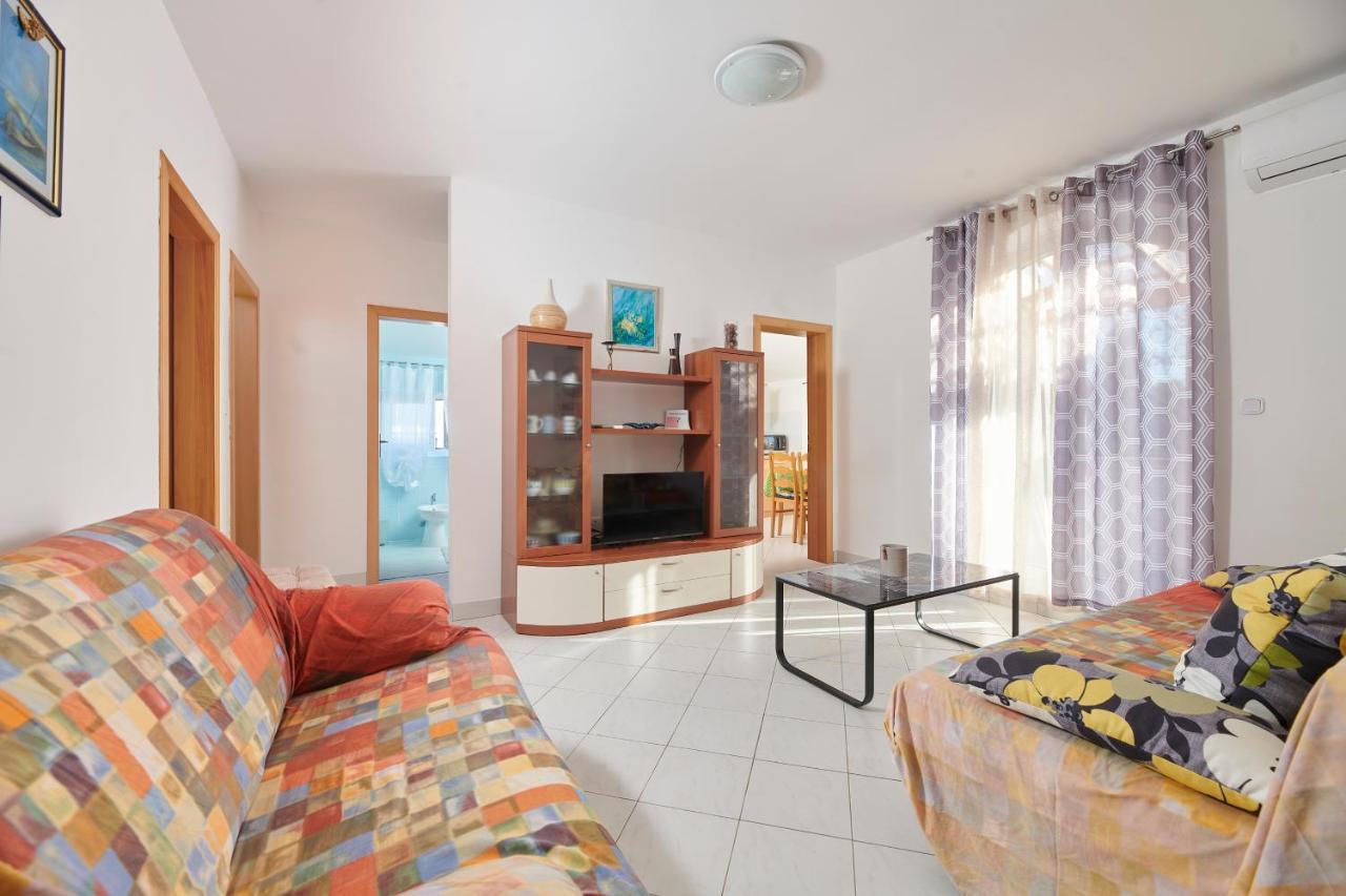 Igor Apartment